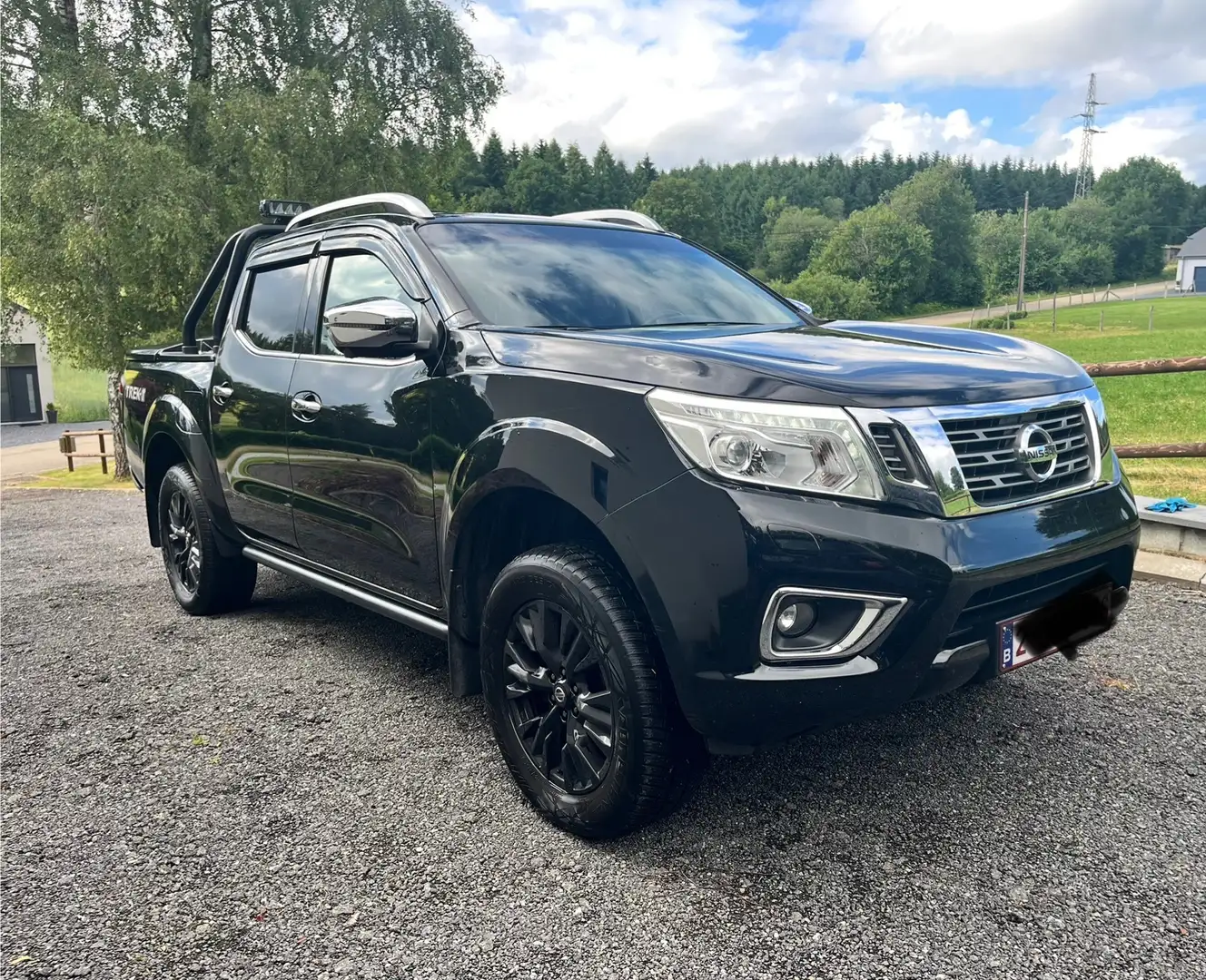 Nissan NP300 2.3 dCi 4WD Trek-1 Noir - 1