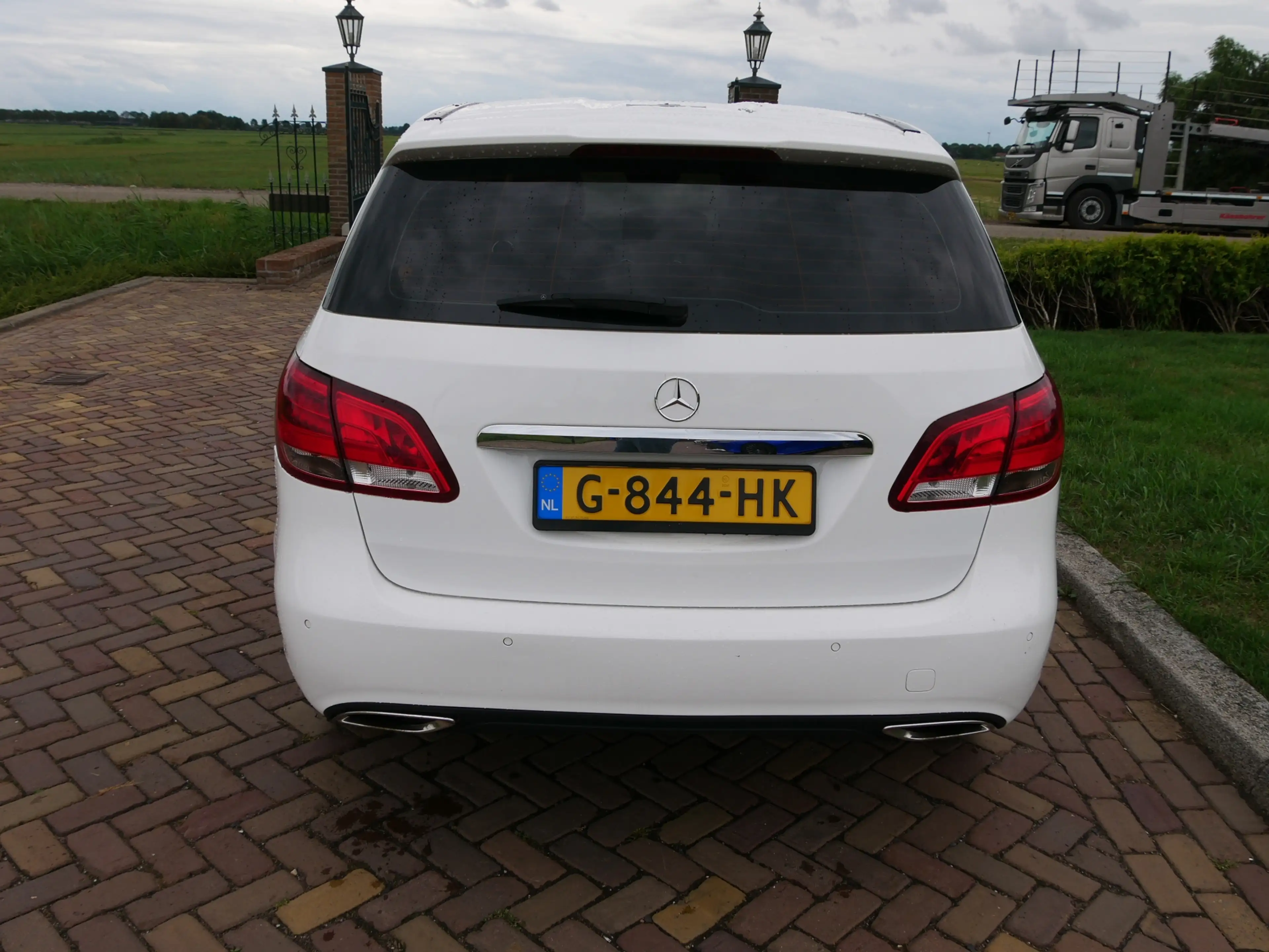 Mercedes-Benz B 220 d AUT. AC | EX POLICE MARGE CAR — photo 8