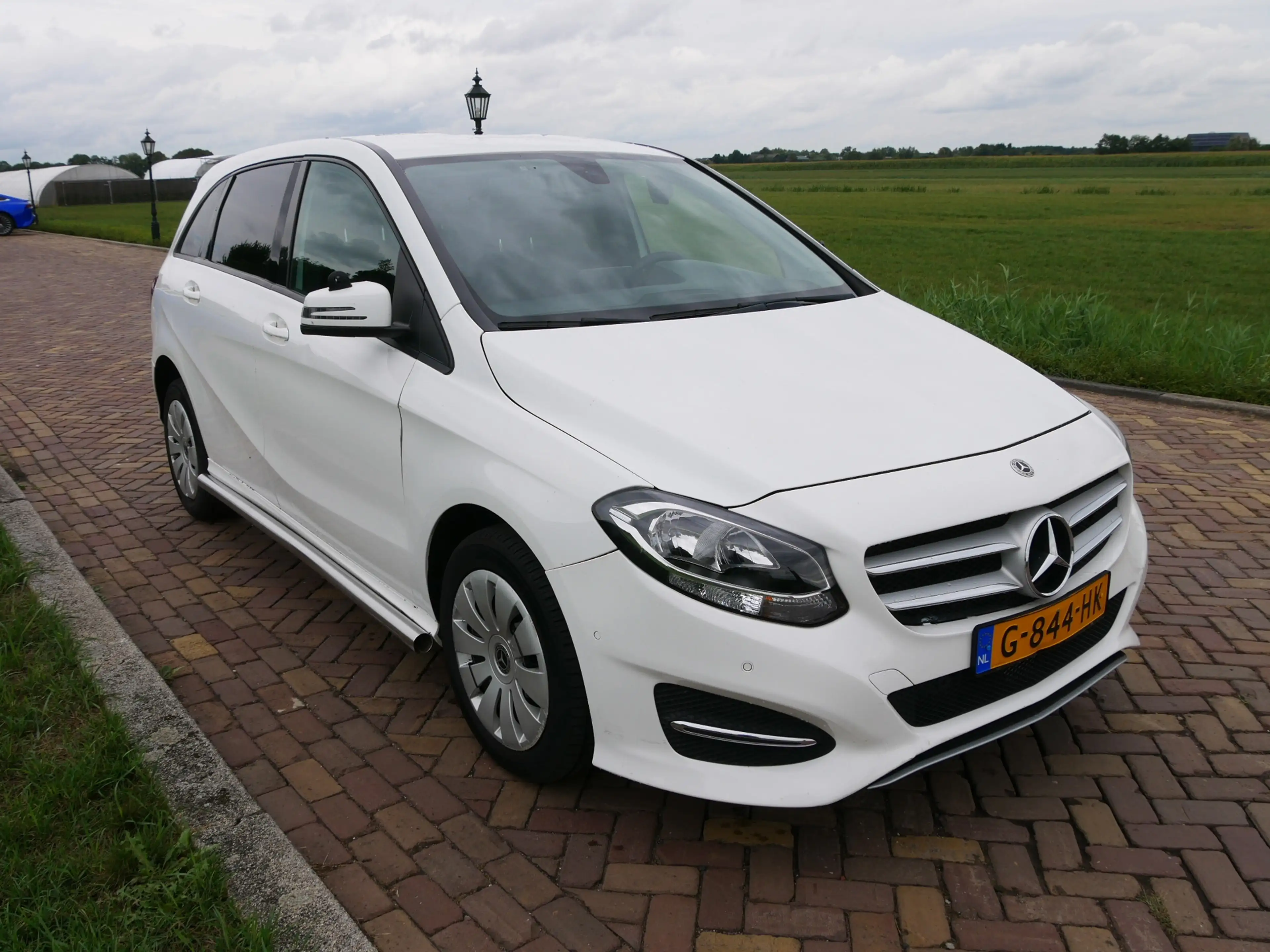 Mercedes-Benz B 220 d AUT. AC | EX POLICE MARGE CAR