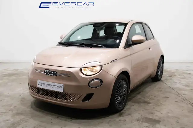 Fiat 500e ICON 42 kWh **CARPLAY*CAMERA*DAB**