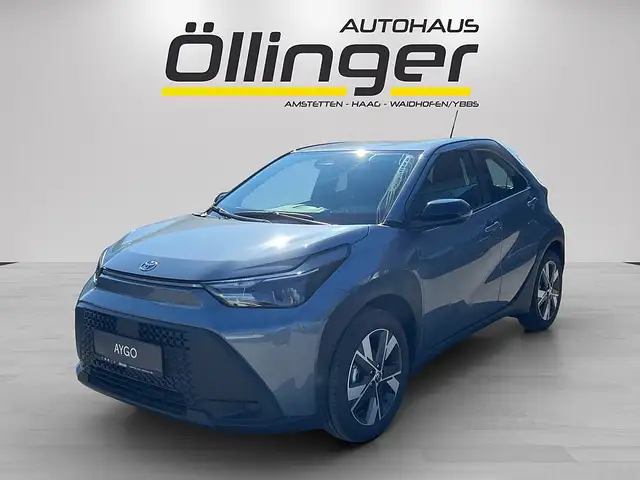 Toyota Aygo X 1,5 Hybrid Active + Sitzheizung!