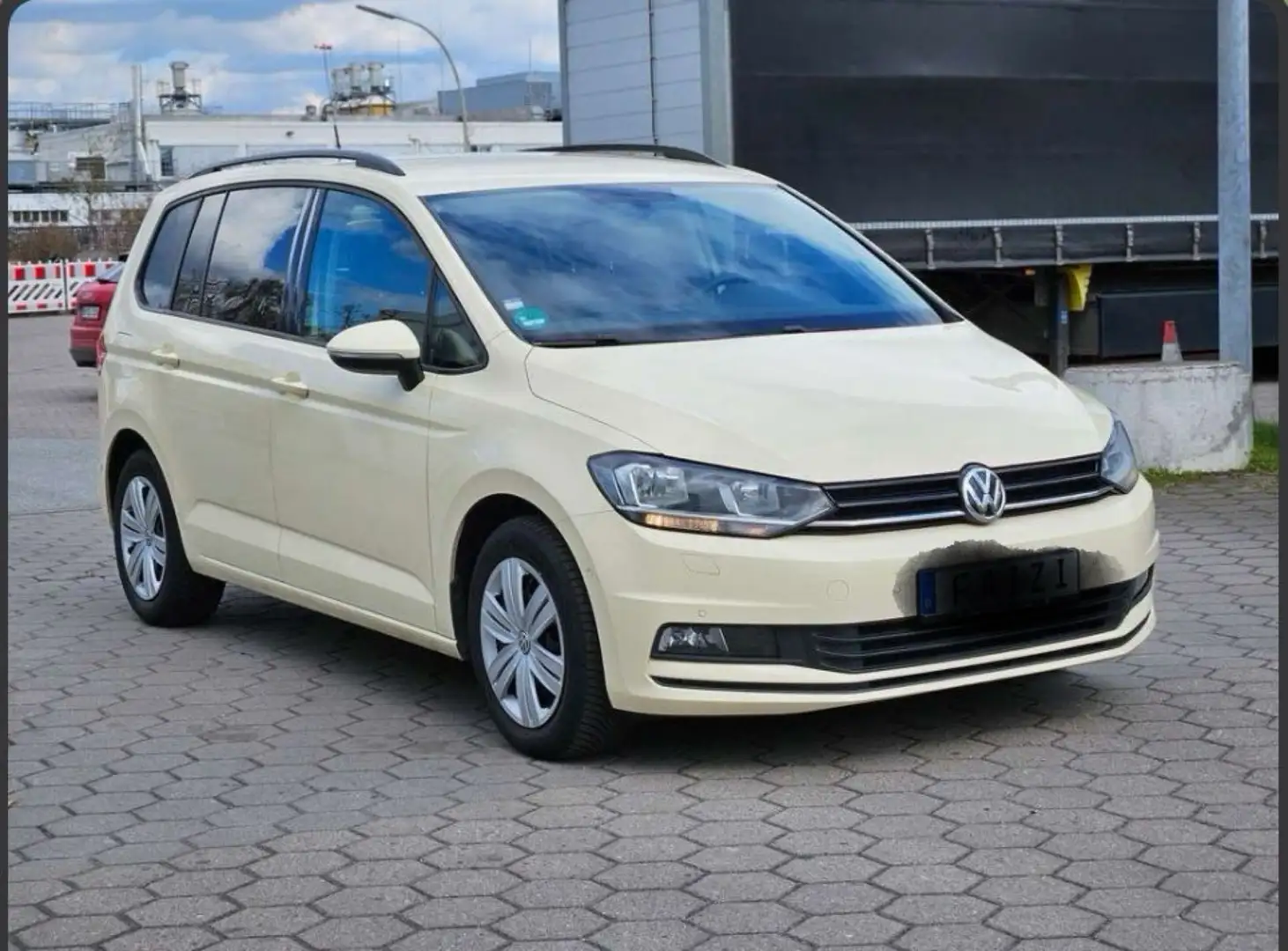 Volkswagen Touran 2.0 TDI SCR (BlueMotion Technology) DSG Comfortlin Beige - 1