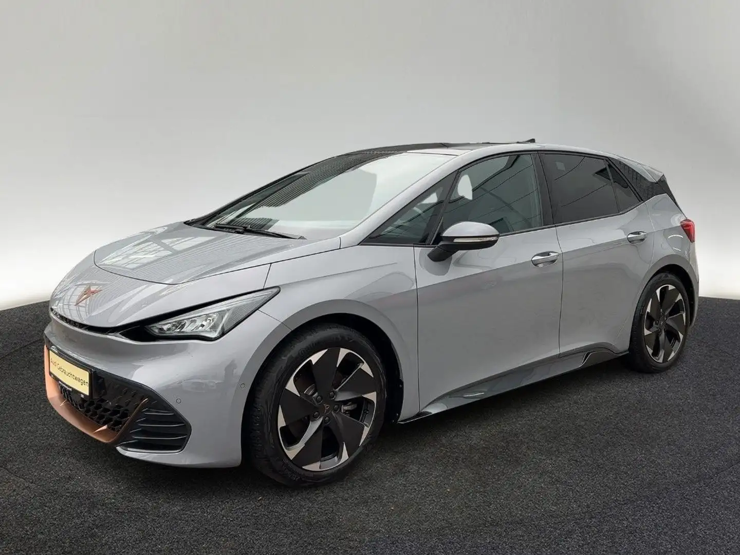 CUPRA Born 150kW Waermepumpe Pano Navi Kamera Grau - 2