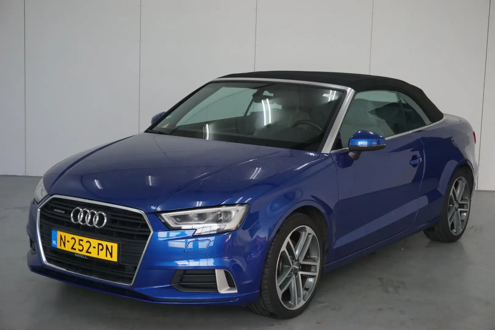 Audi A3 CABRIOLET 2.0 TDI / Automaat / Camera / Stoel-/Stu Bleu - 2