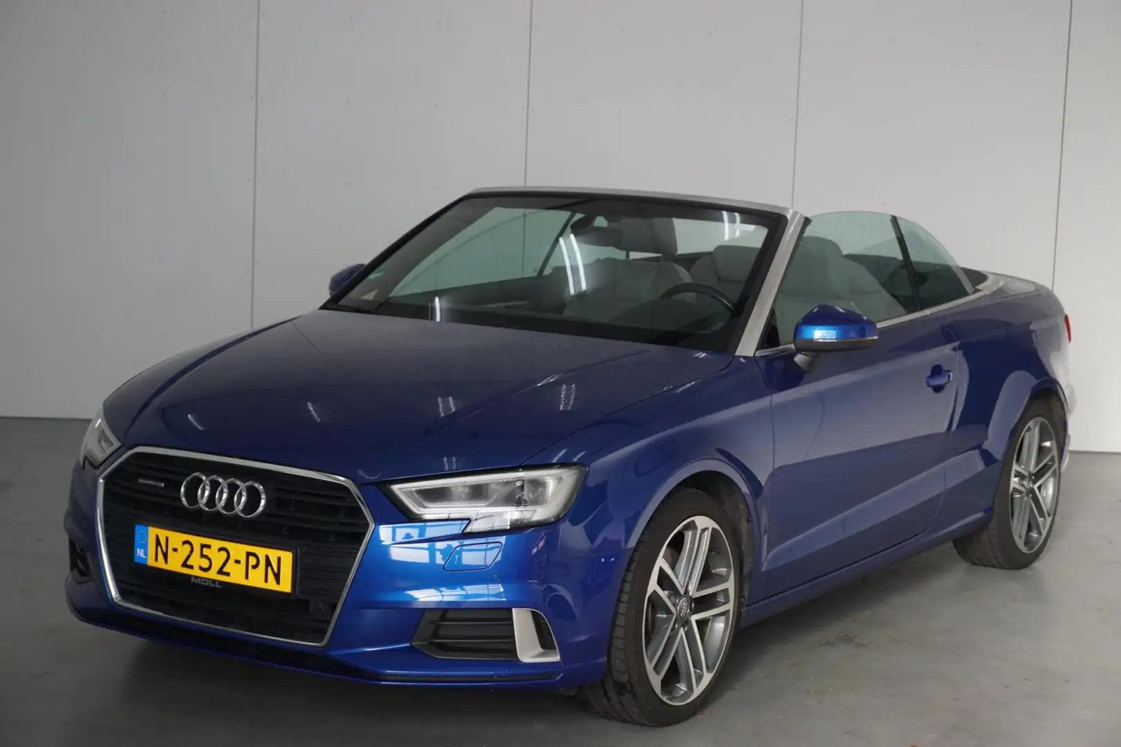Audi A3 CABRIOLET 2.0 TDI / Automaat / Camera / Stoel-/Stu Bleu - 1
