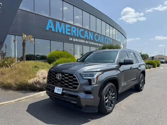 Toyota Sequoia PLATINUM HYBRID AWD