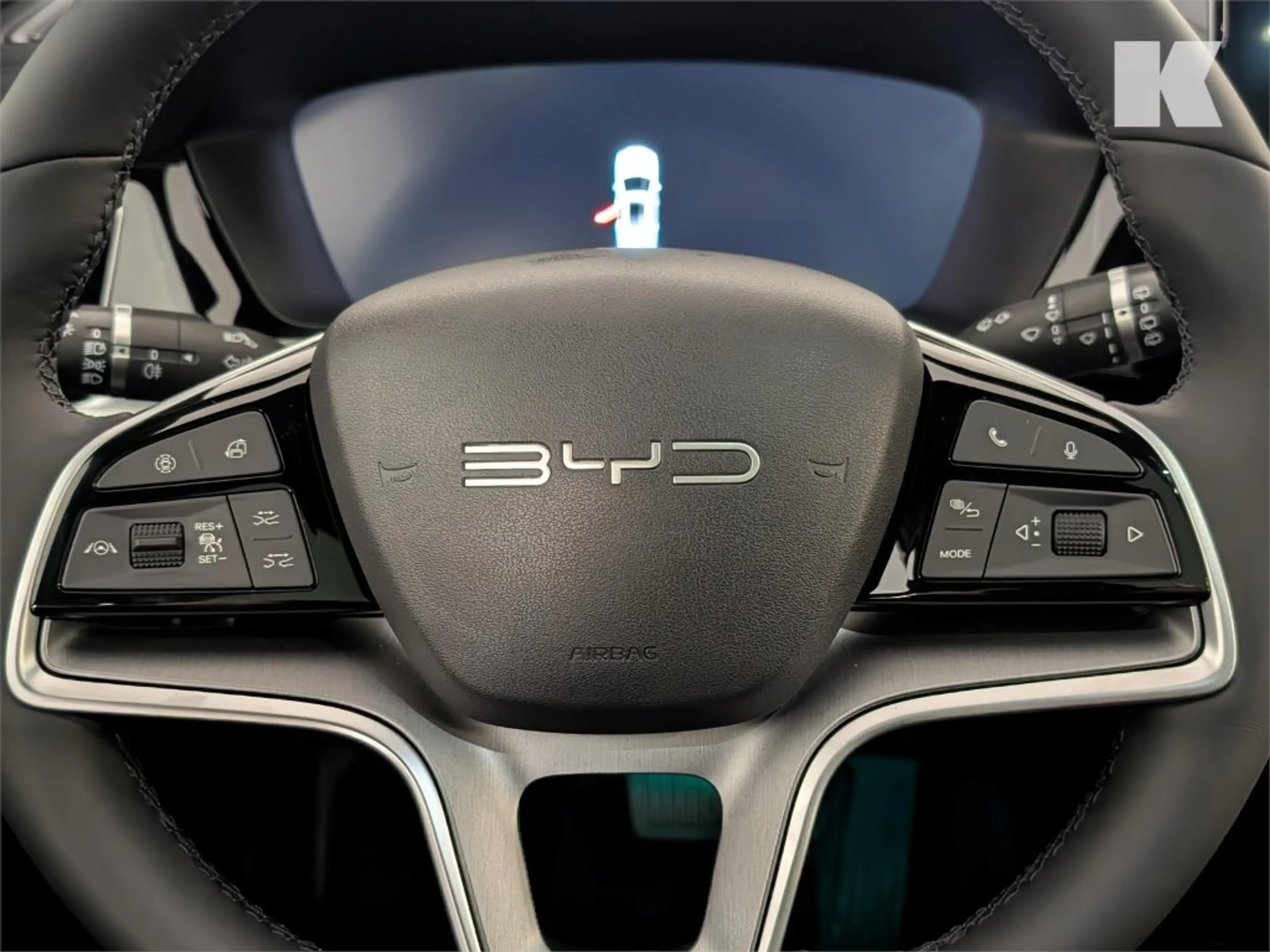 BYD Seal U DM-i PHEV 18,3kWh AWD Design Österreich Pak — photo 13