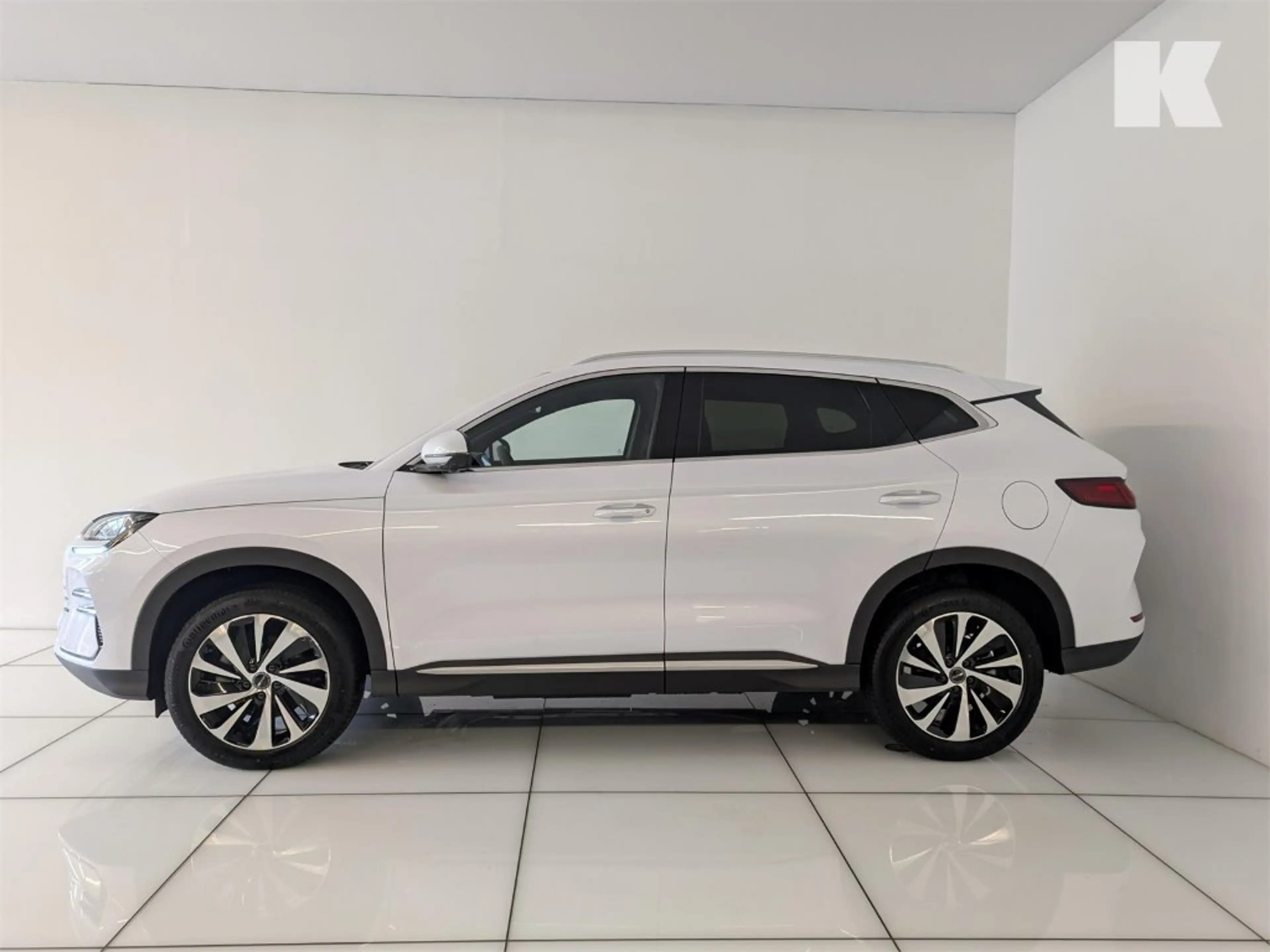 BYD Seal U DM-i PHEV 18,3kWh AWD Design Österreich Pak — photo 4