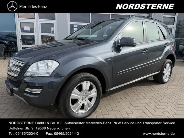 Mercedes-Benz ML 300 ML 300 CDI 4M BiXenon Distronic AHK SHD Comand