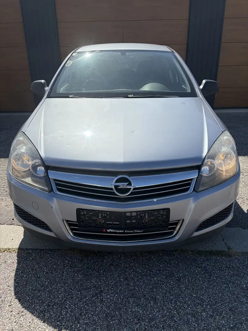 Opel Astra 1,4 Styleplus Style Grau - 1