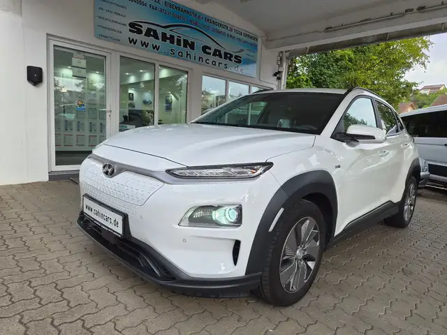 Hyundai KONA Premium Elektro 2WD LED/NAVI/KAMERA/SPURAS.
