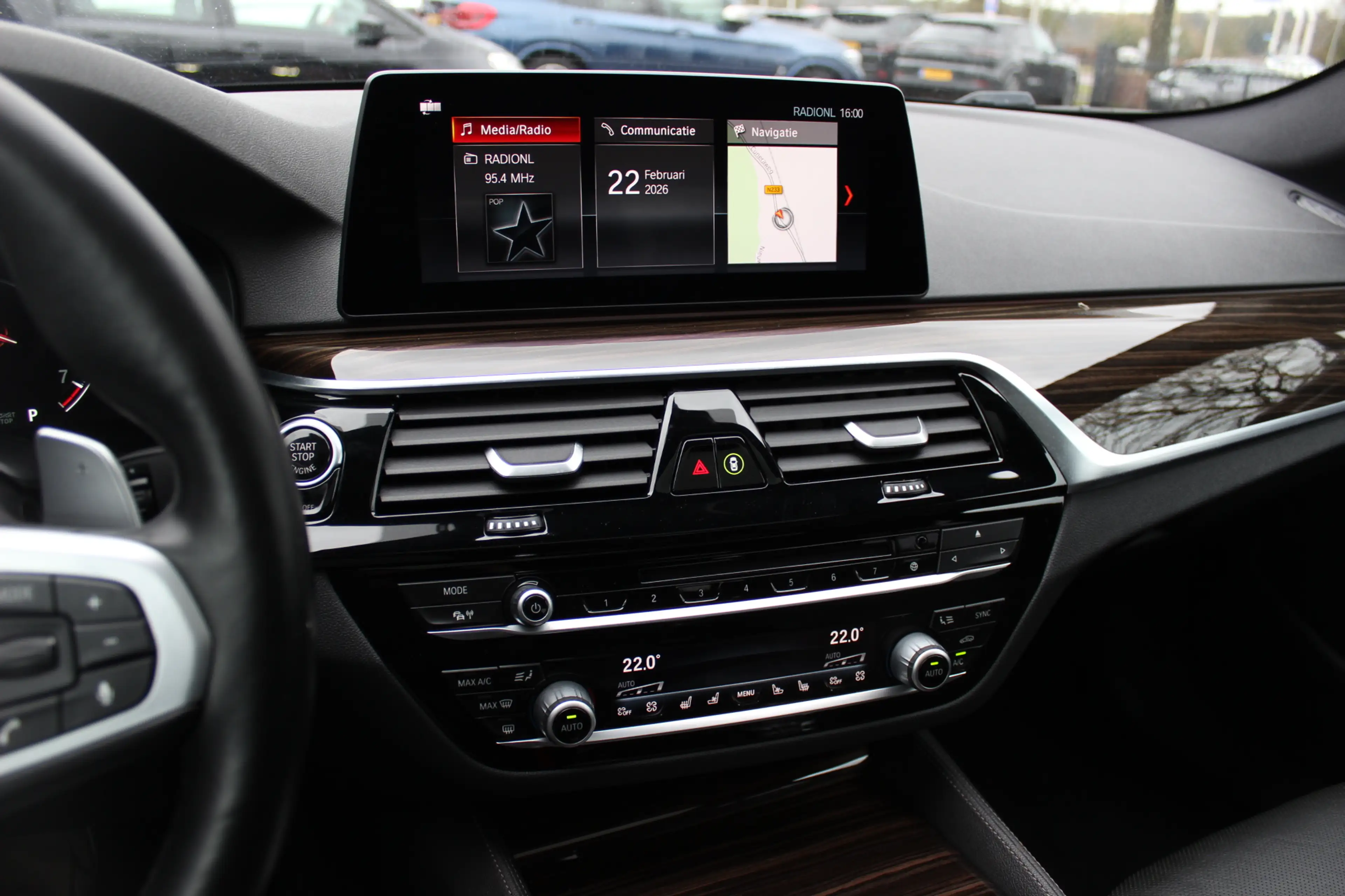 BMW 540 5-serie 540i High Exe. M Sport / Trekhaak / Schuif — photo 20