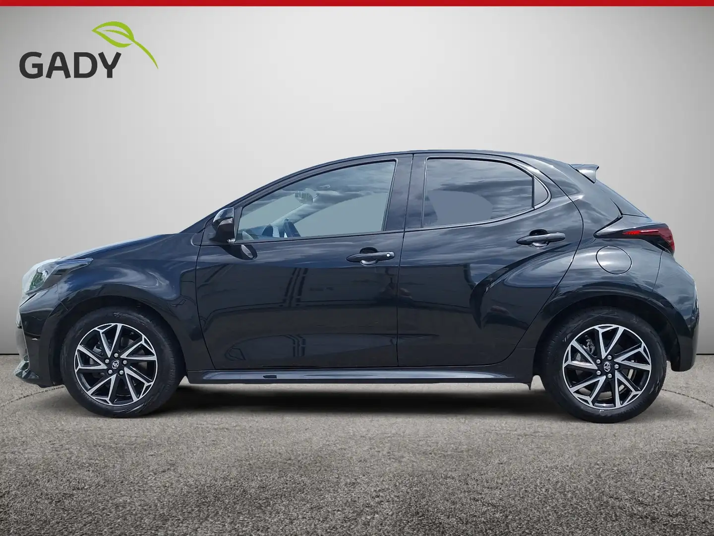 Toyota Yaris YARIS 1.5/5 HSD ACTIVE DRIVE Zwart - 2