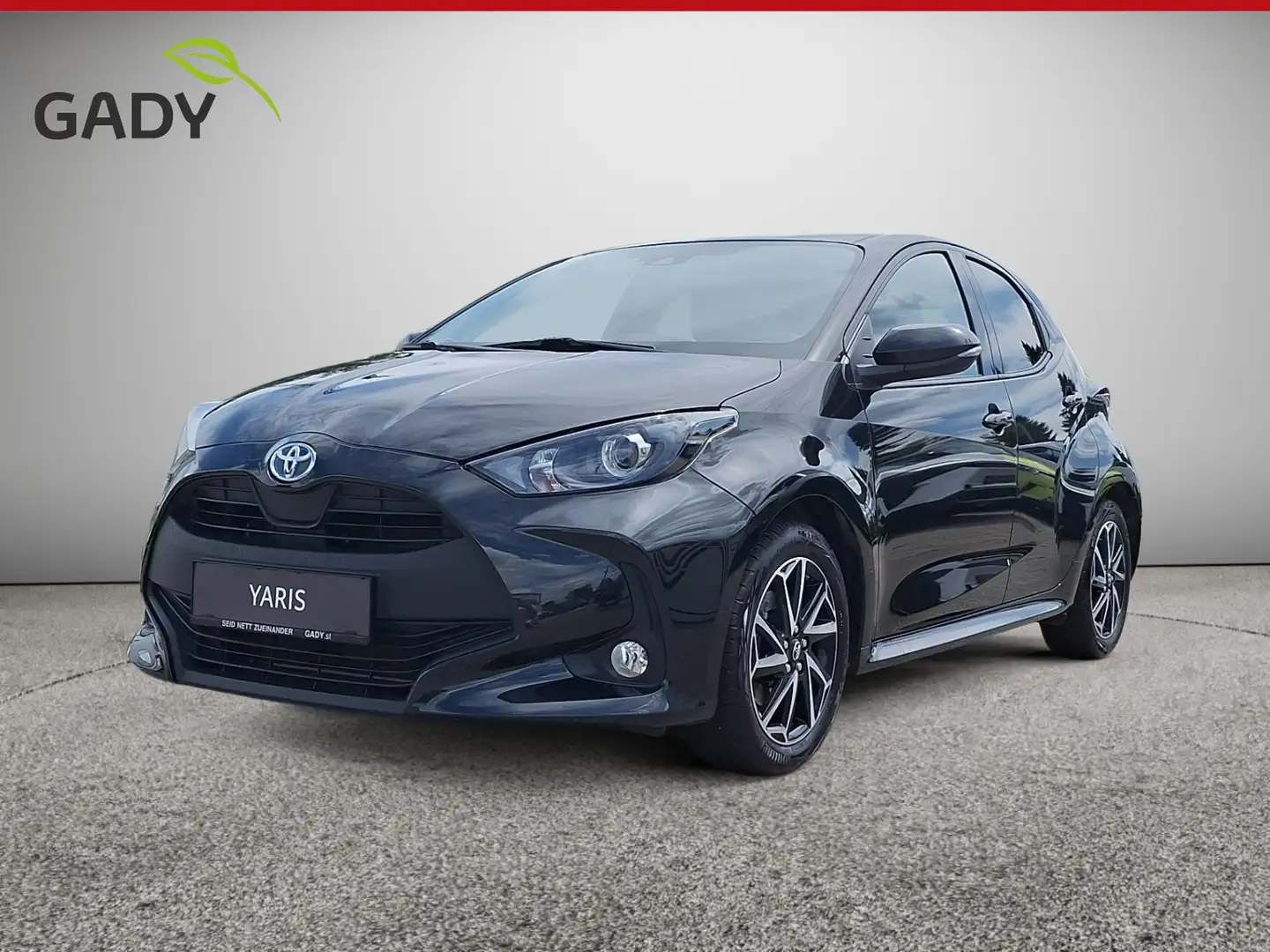 Toyota Yaris YARIS 1.5/5 HSD ACTIVE DRIVE Zwart - 1