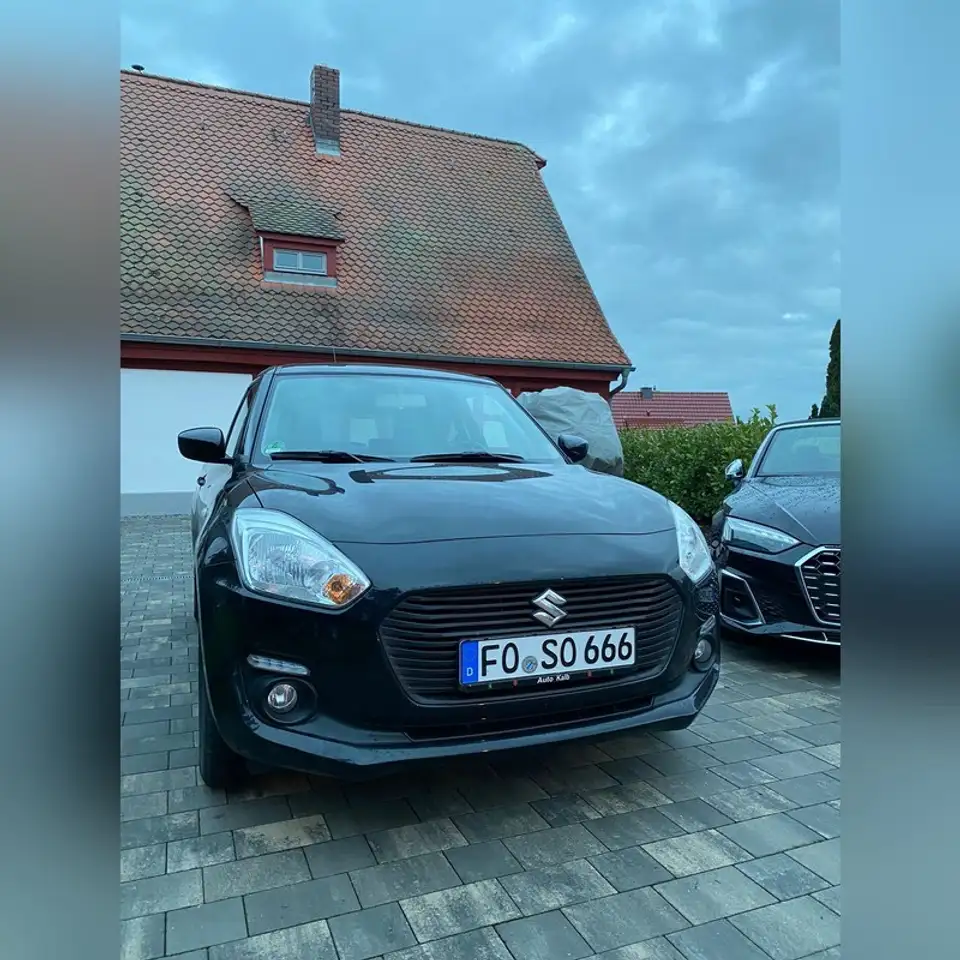Suzuki Swift 1.2 Dualjet Allgrip Comfort — photo 1 of 15