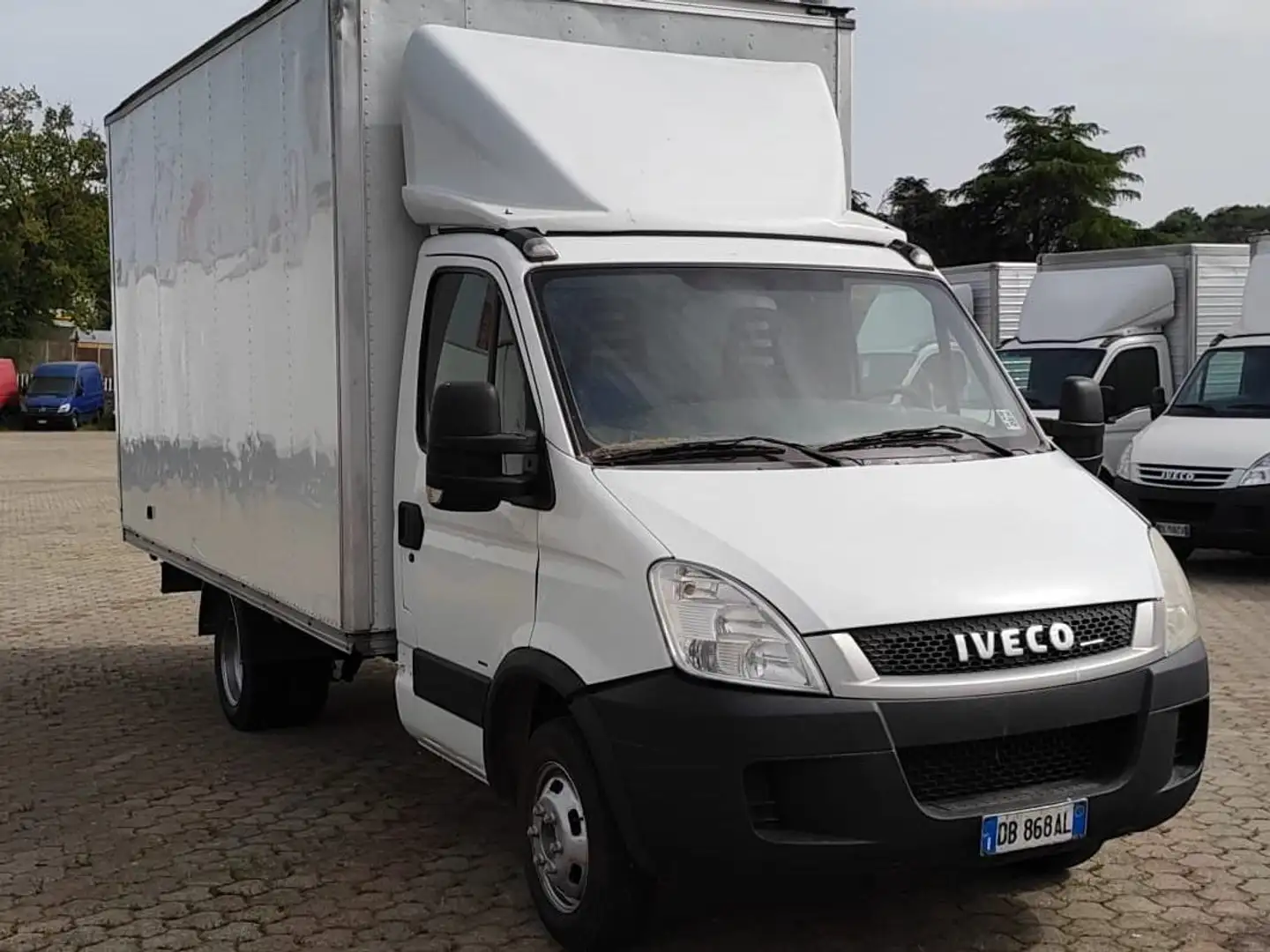 Iveco Daily 35c10 Bianco - 2
