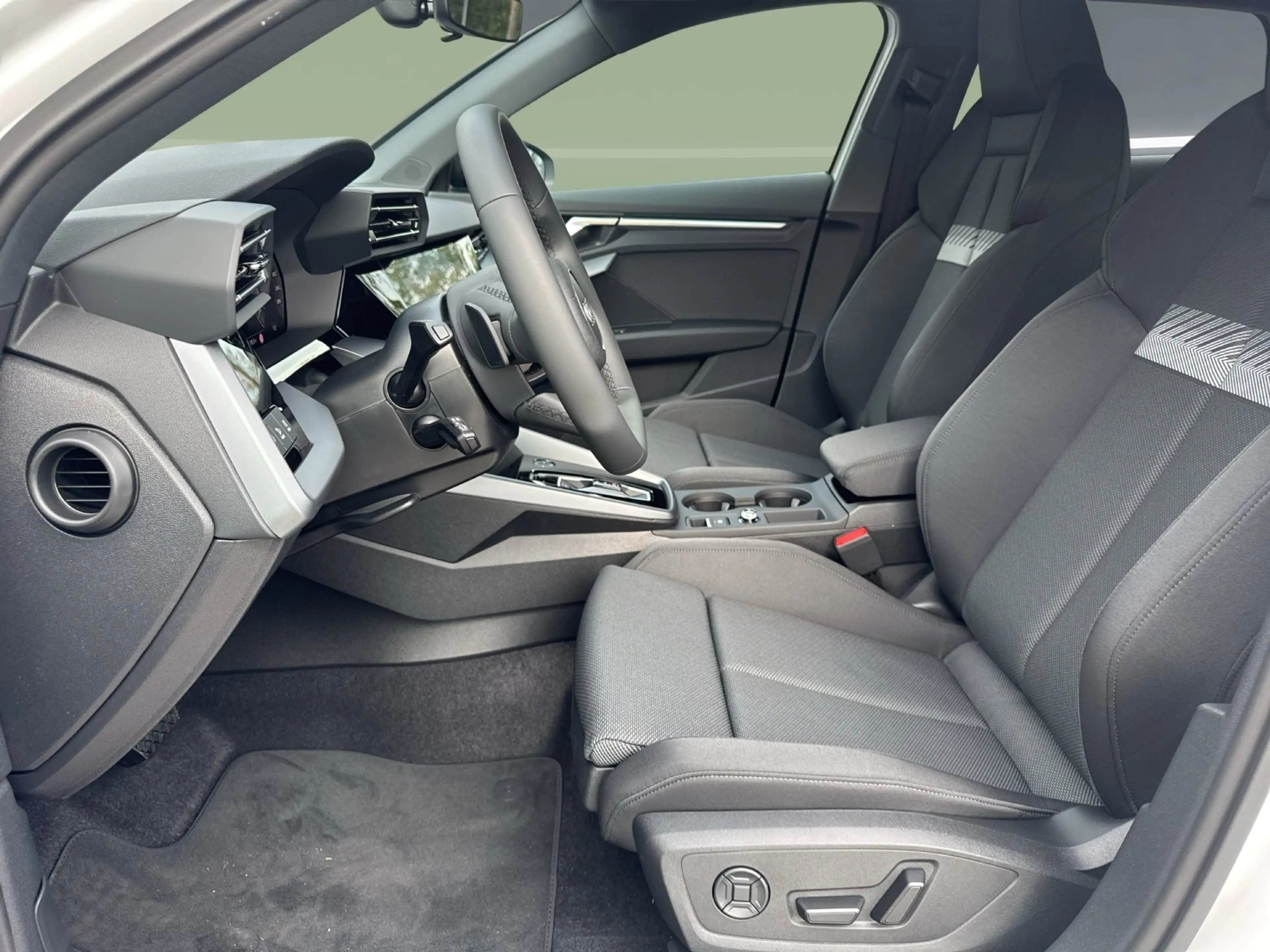 Audi A3 Sportback TFSI e S line LED ACC KAMERA NAVI+ — photo 14