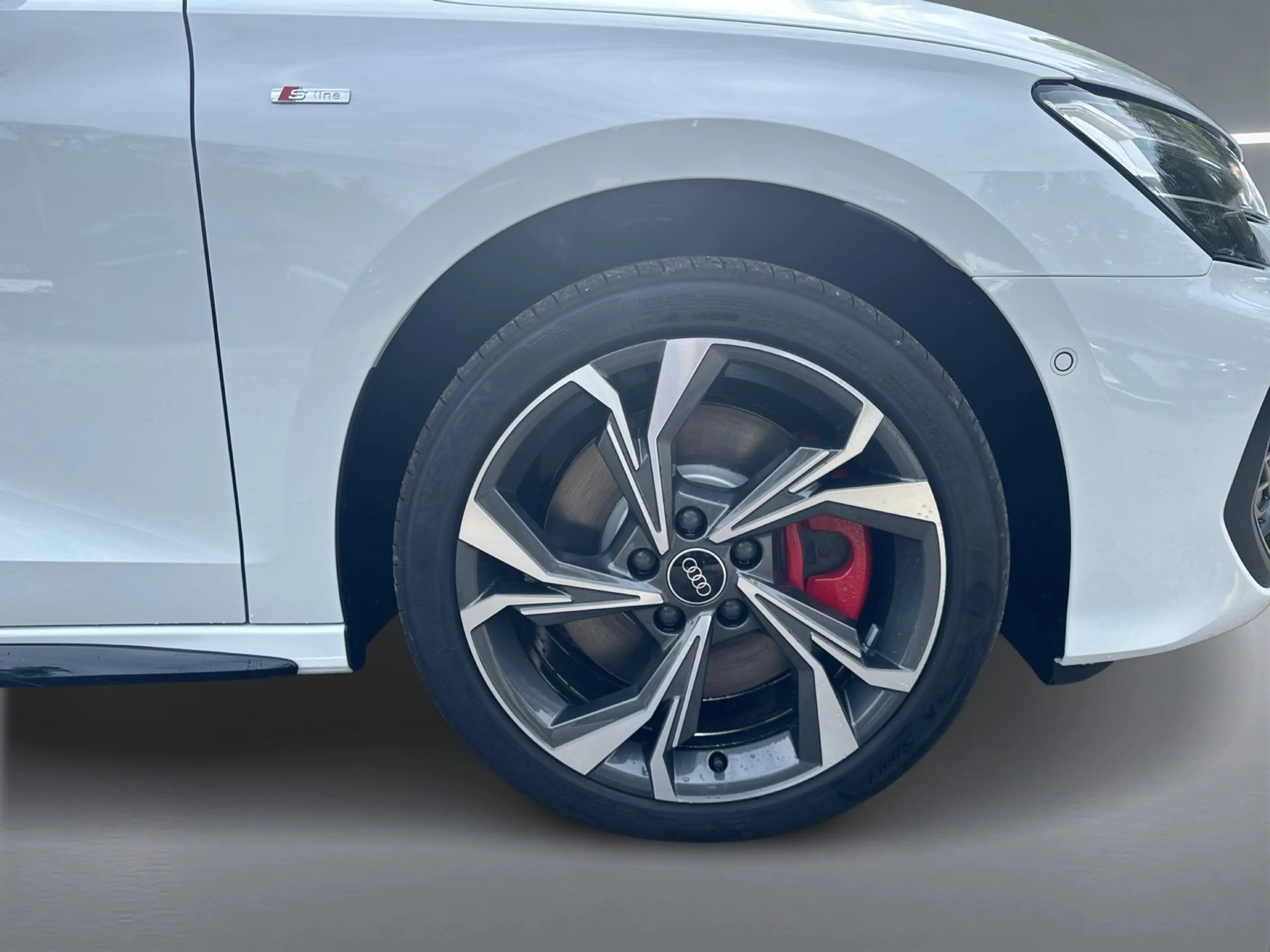 Audi A3 Sportback TFSI e S line LED ACC KAMERA NAVI+ — photo 7