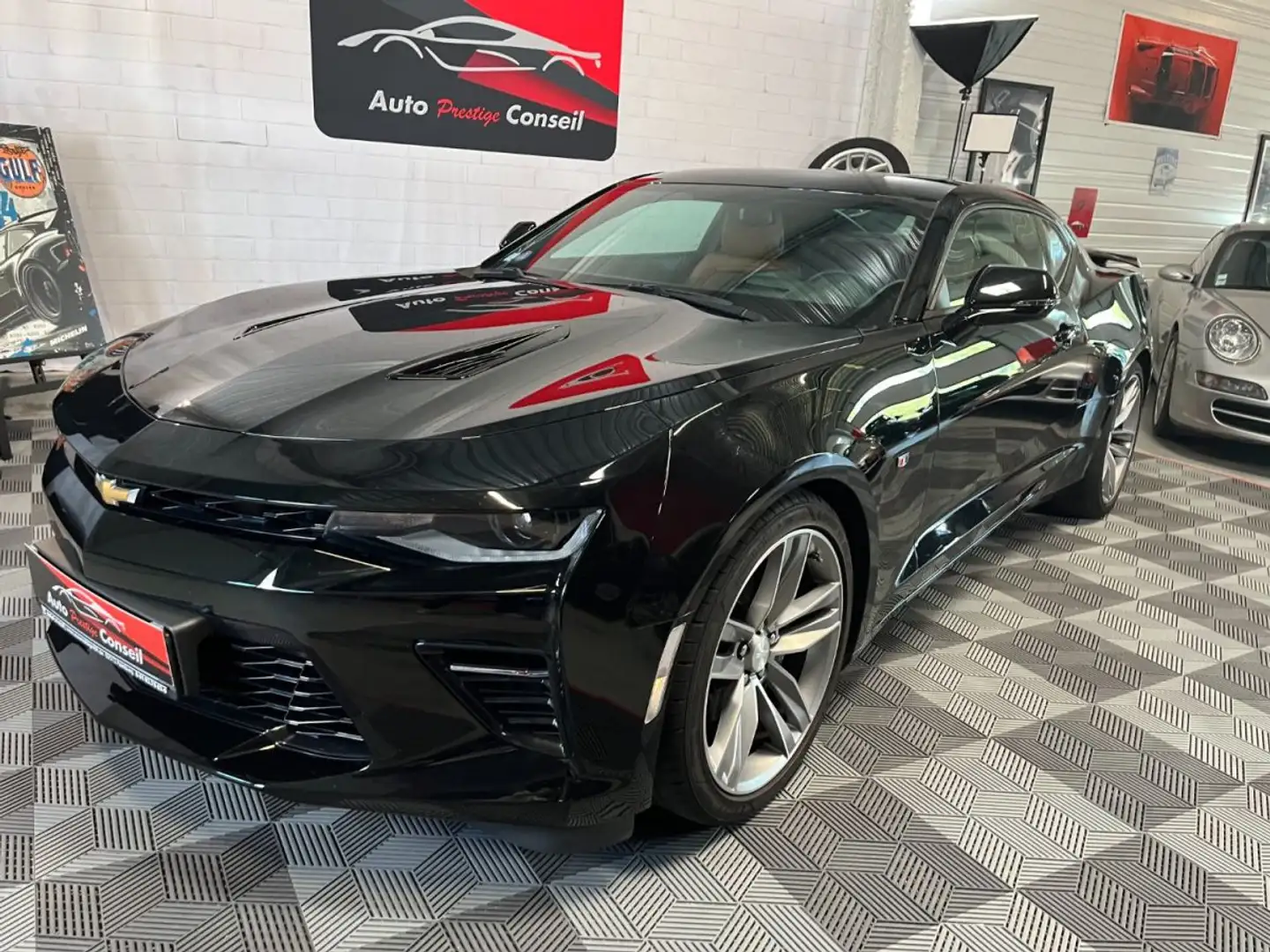 Chevrolet Camaro V8 6.2 432ch Noir - 2