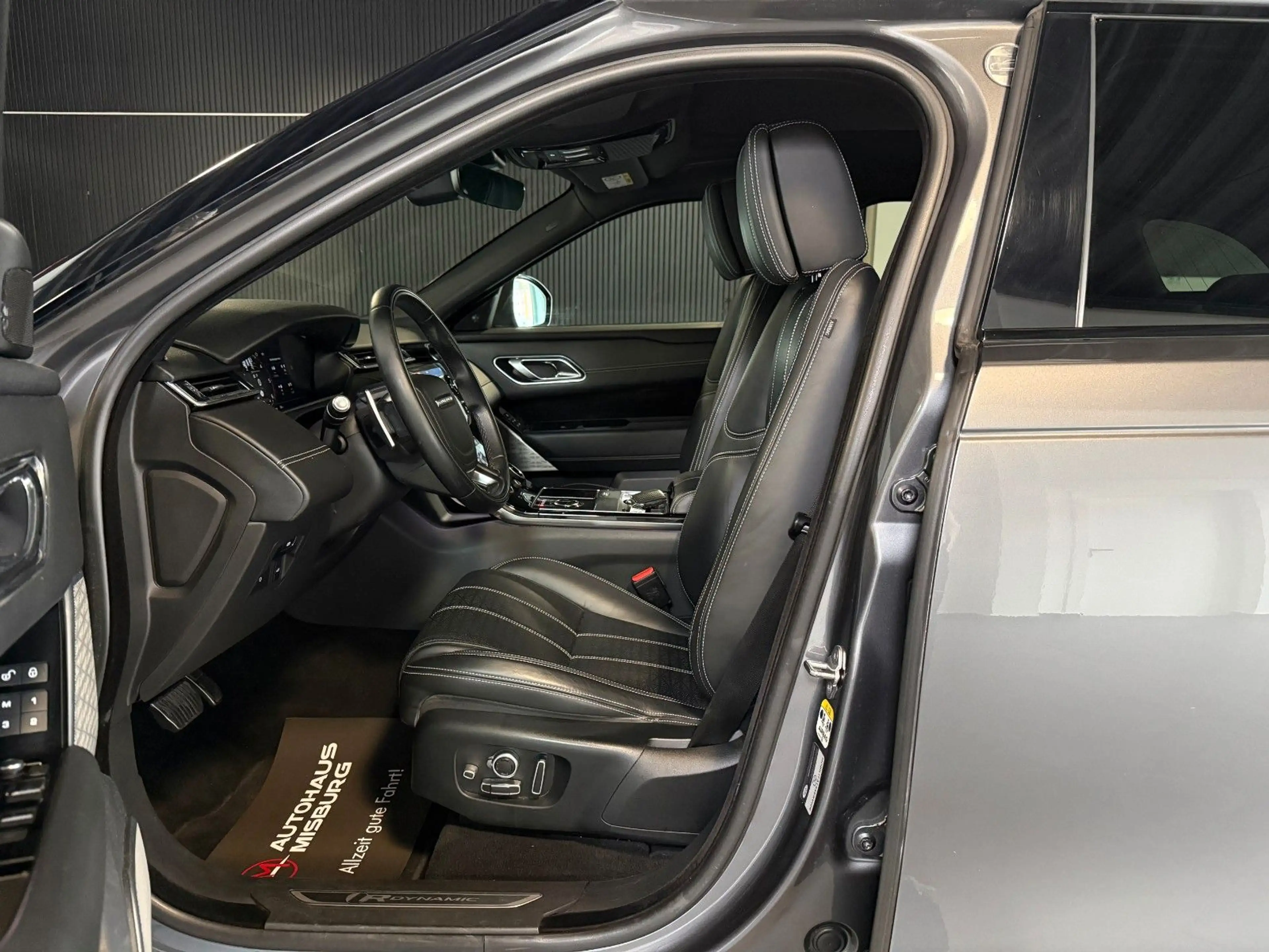 Land Rover Range Rover Velar R-Dynamic HSE/Pano-Stand-Hzg — photo 12
