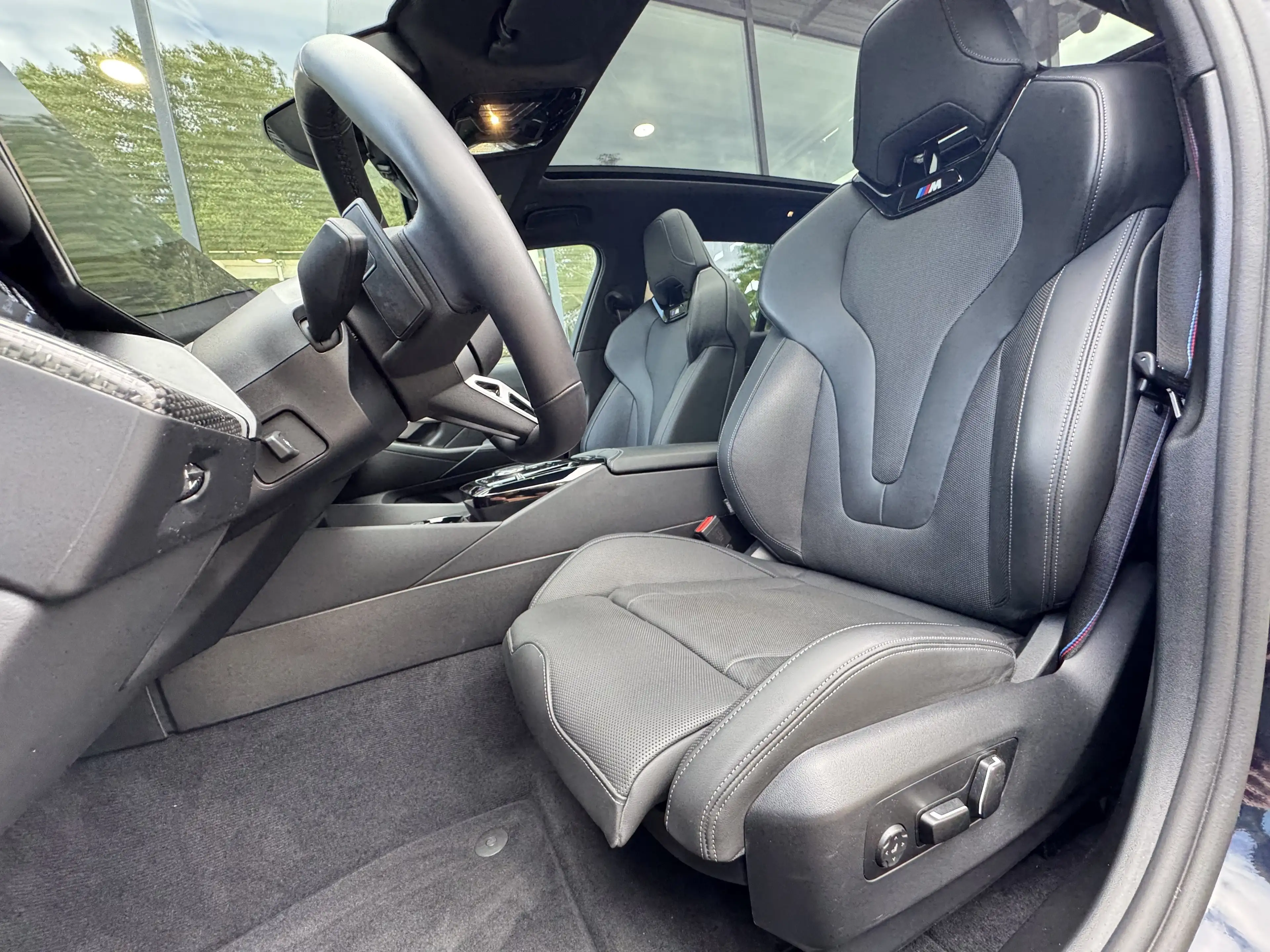 BMW 550 e xDrive M Sport Pro B&W PANO Ad.Fahrw.Prof — photo 5