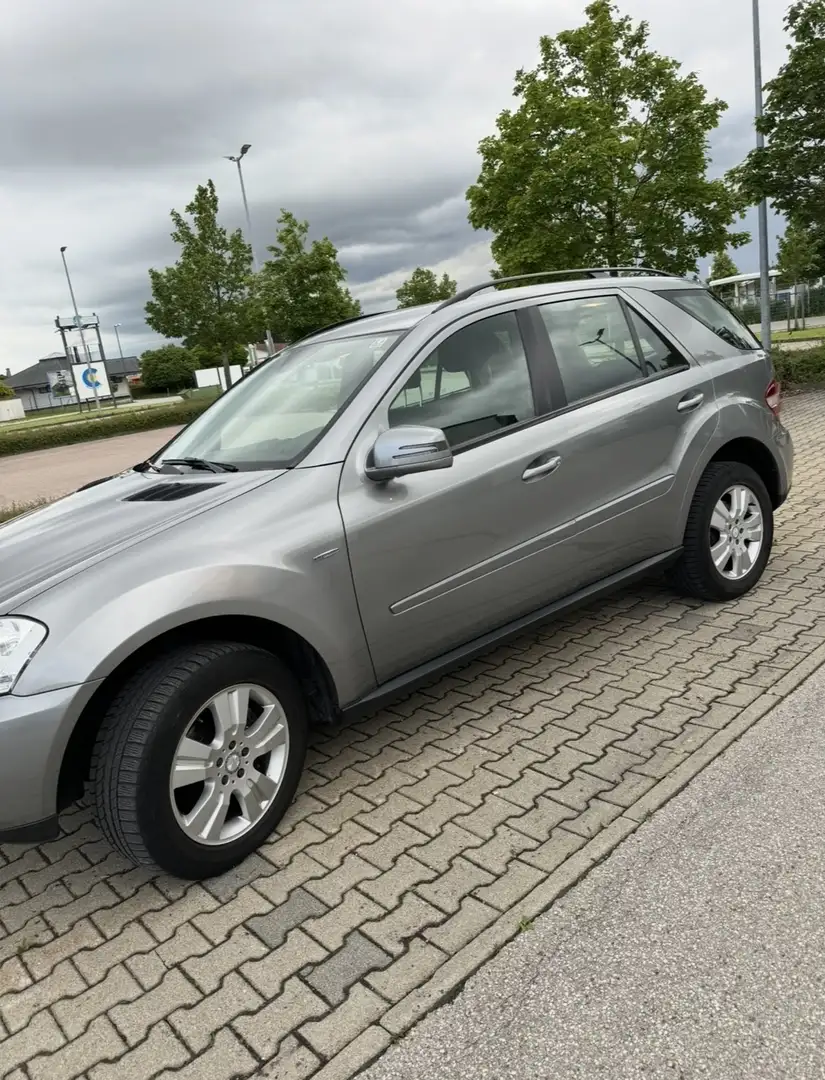 Mercedes-Benz ML 350 BlueTEC 4Matic 7G-TRONIC DPF Silber - 2