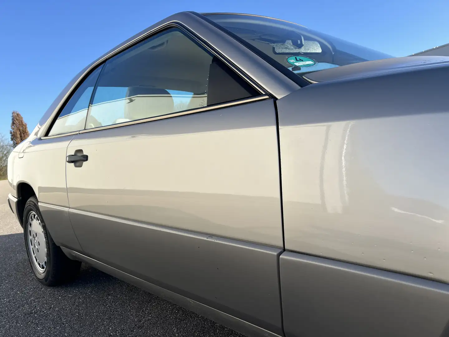 Mercedes-Benz CE 230 Automatik mit H-Kennzeichen W124 Bronze - 1