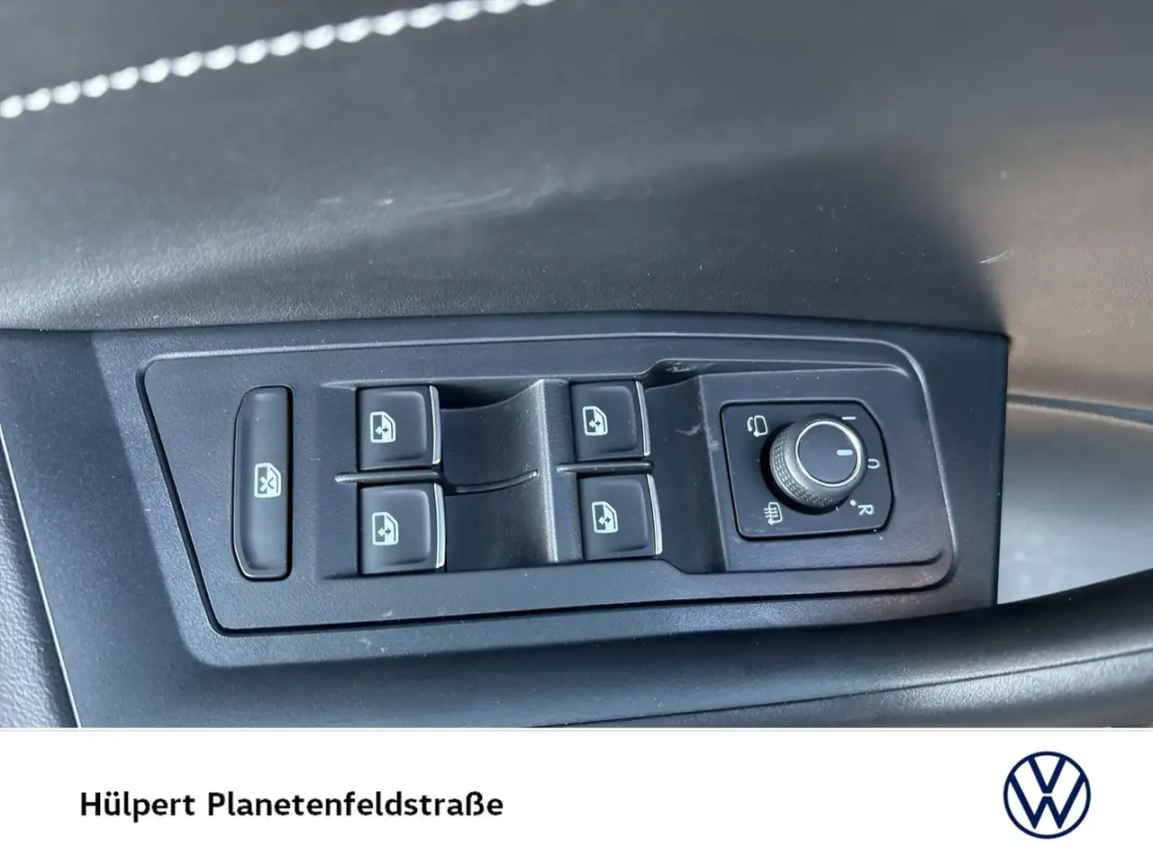 Volkswagen T-Roc 1.0 R-LINE CAM ACC NAVI LM17 LED+ CARPLAY 19