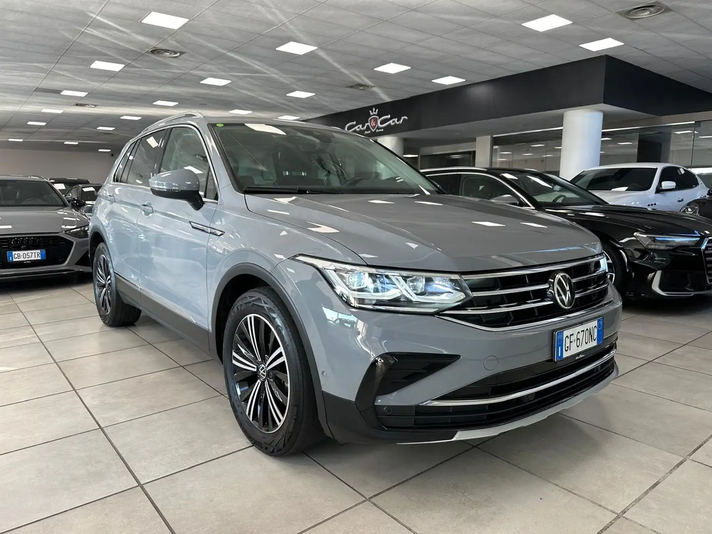 Volkswagen Tiguan 2.0 tdi Elegance 150cv dsg Grigio - 1
