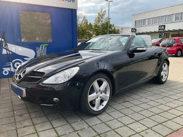 Mercedes-Benz SLK 350 V6 BOOK/BI-XENON/NAVI/AIRSCARF