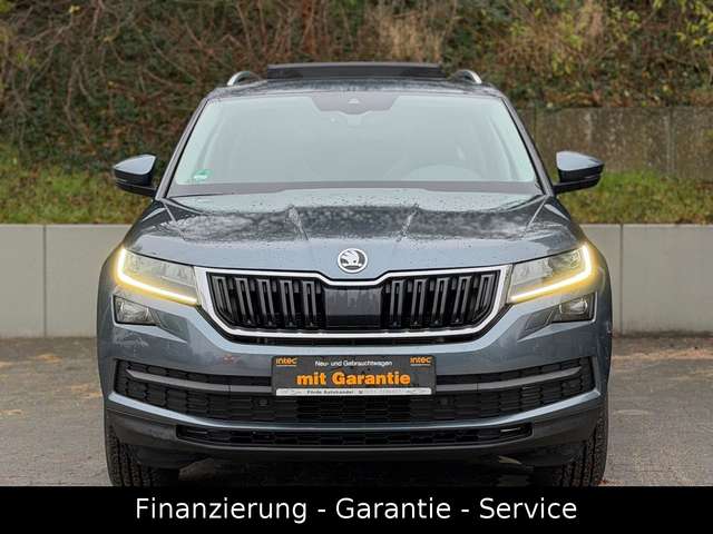 Skoda Kodiaq 2.0 TDI/RS SITZE/AHK/STDHGZ/KEYLESS/PANO