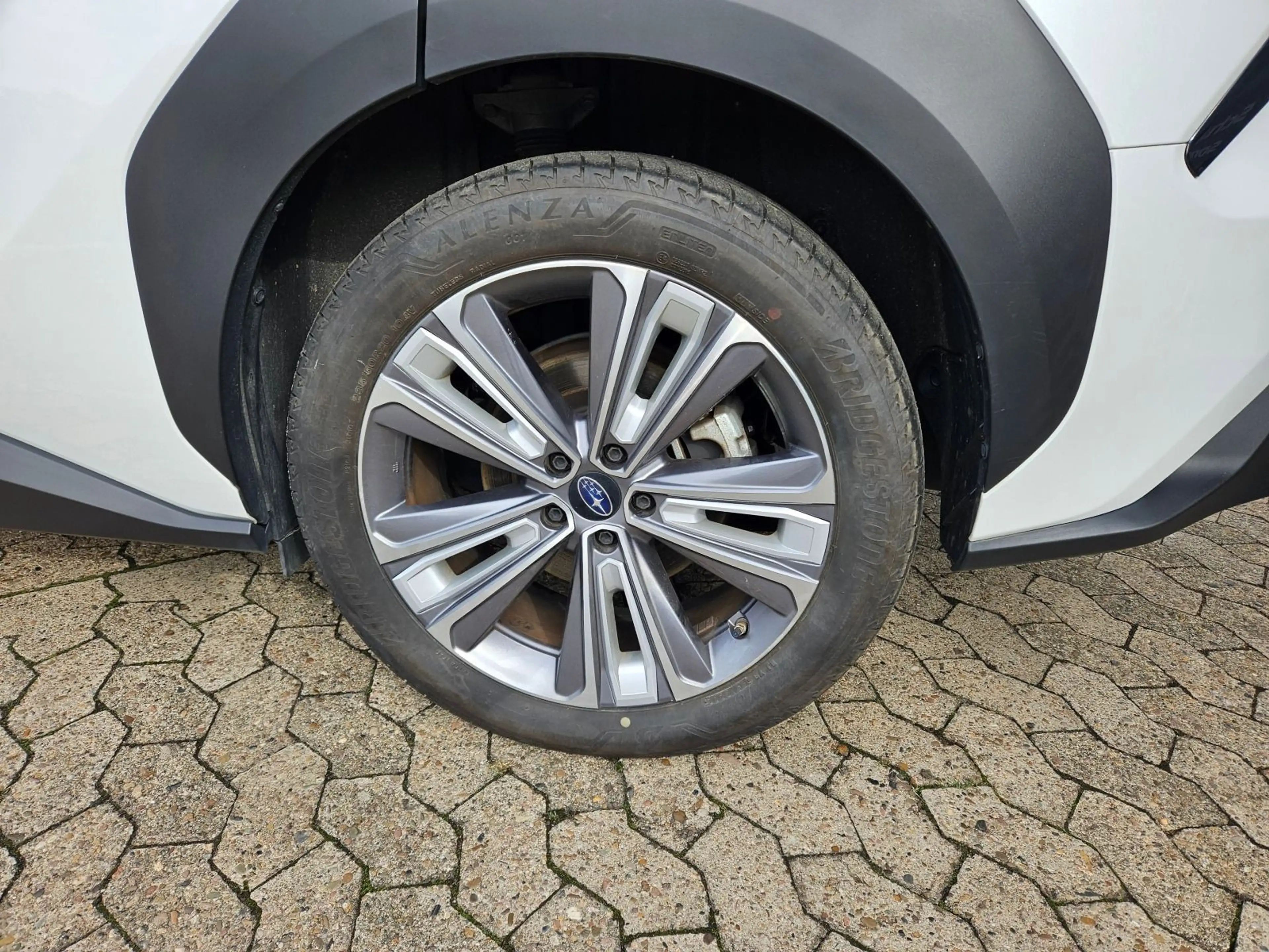 Subaru Solterra Platinum AWD — photo 7