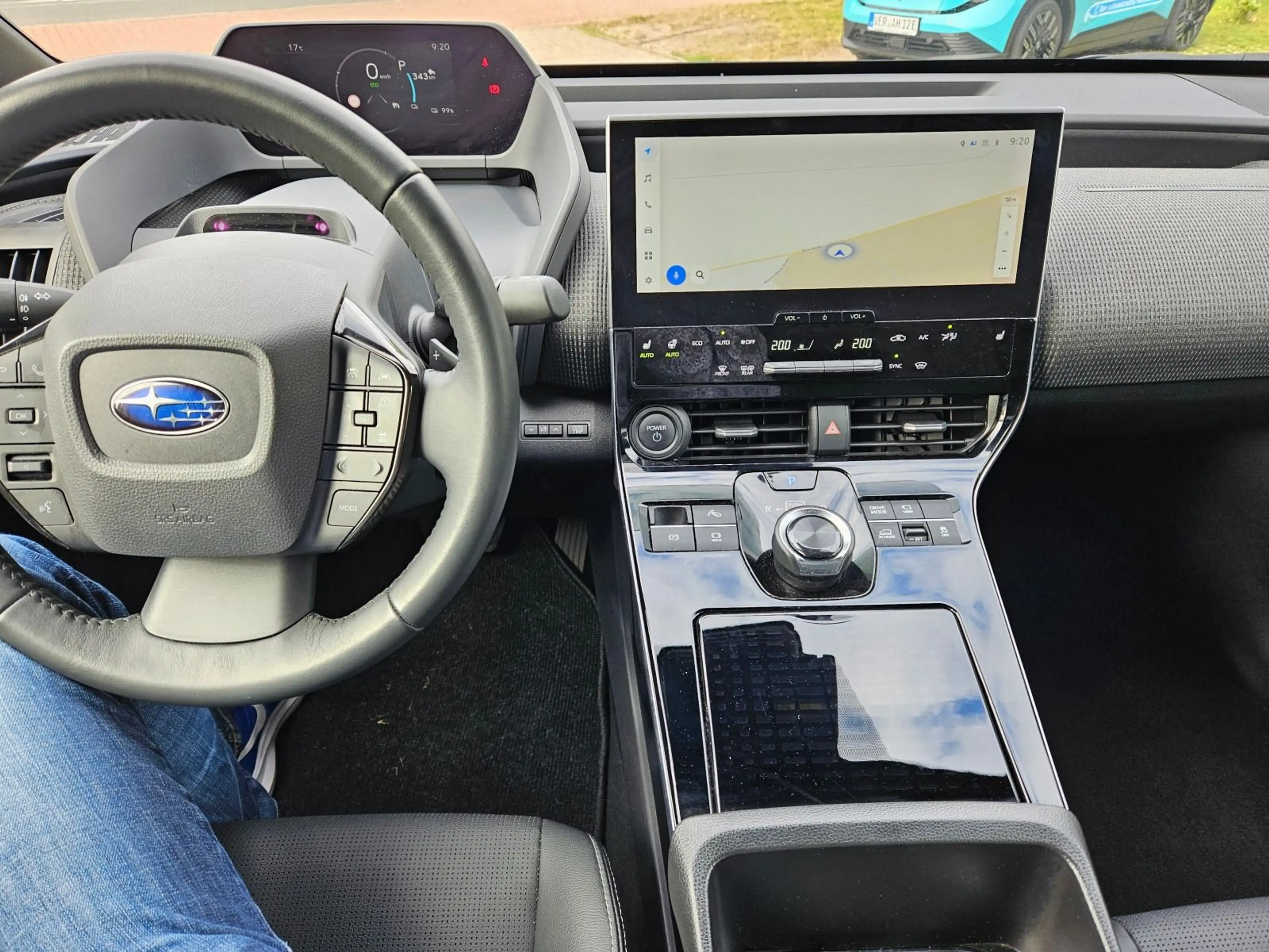 Subaru Solterra Platinum AWD — photo 10