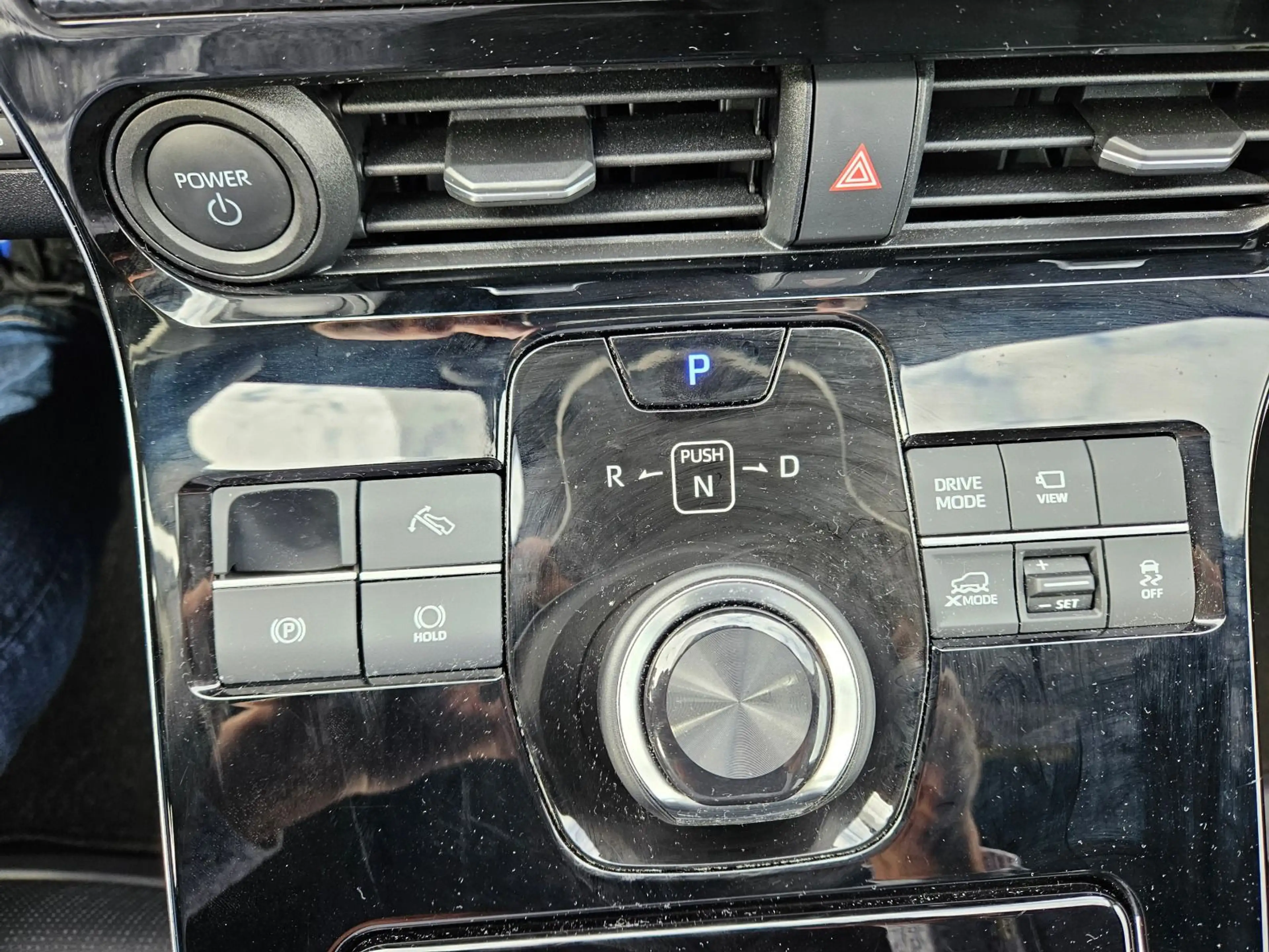 Subaru Solterra Platinum AWD — photo 13