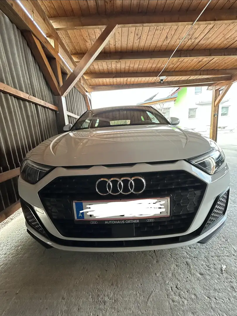 Audi A1 Sportback 30 TFSI intense S-tronic Weiß - 2