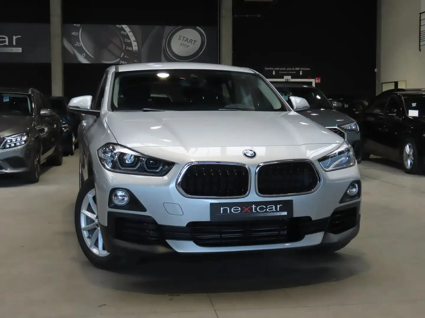 BMW X2 18iA sDrive ***FULL LED-LIMITEUR-PARKING*** Argent - 2
