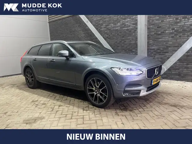 Volvo V90 Cross Country D5 AWD Pro | Bowers&Wilkins | Luchtvering Achter |
