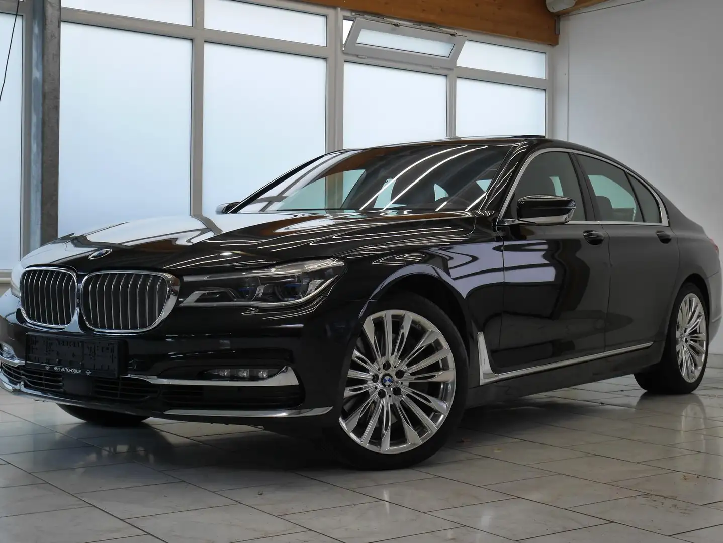 BMW 750 xd Exclusiv~Massage/Leder Exclusiv/Alcantara Schwarz - 2