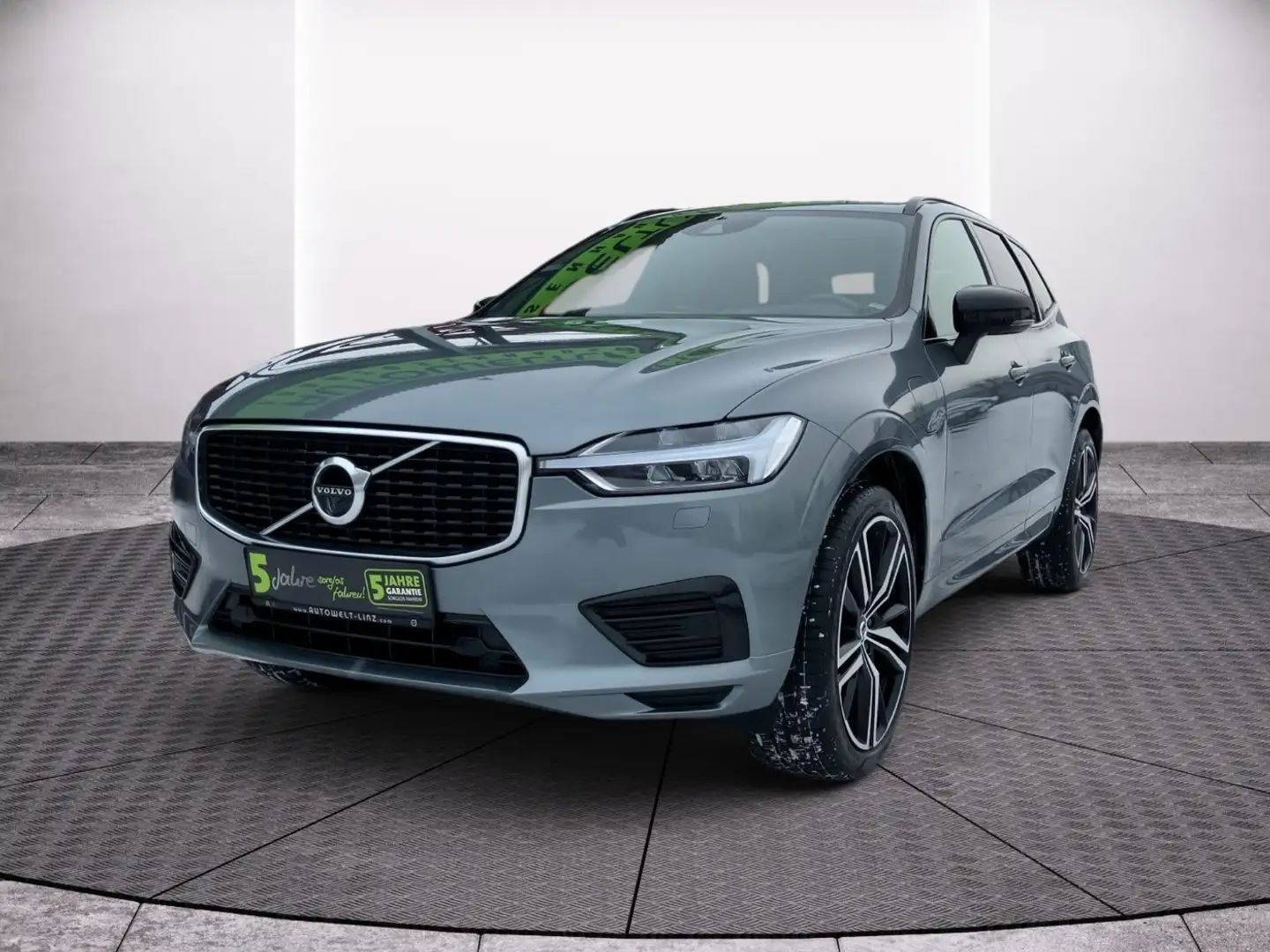 Volvo XC60 T8  AWD TWIN ENGINE R-DESIGN LED+Navi+Pano Grau - 2