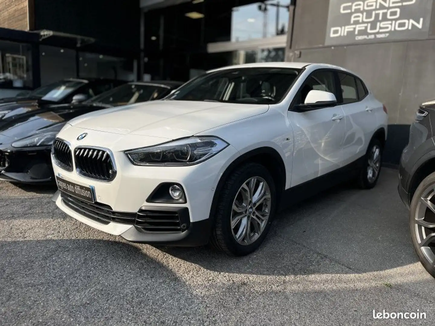 BMW X2 (F39) SDRIVE18IA 140CH BUSINESS DESIGN DKG7 Weiß - 2