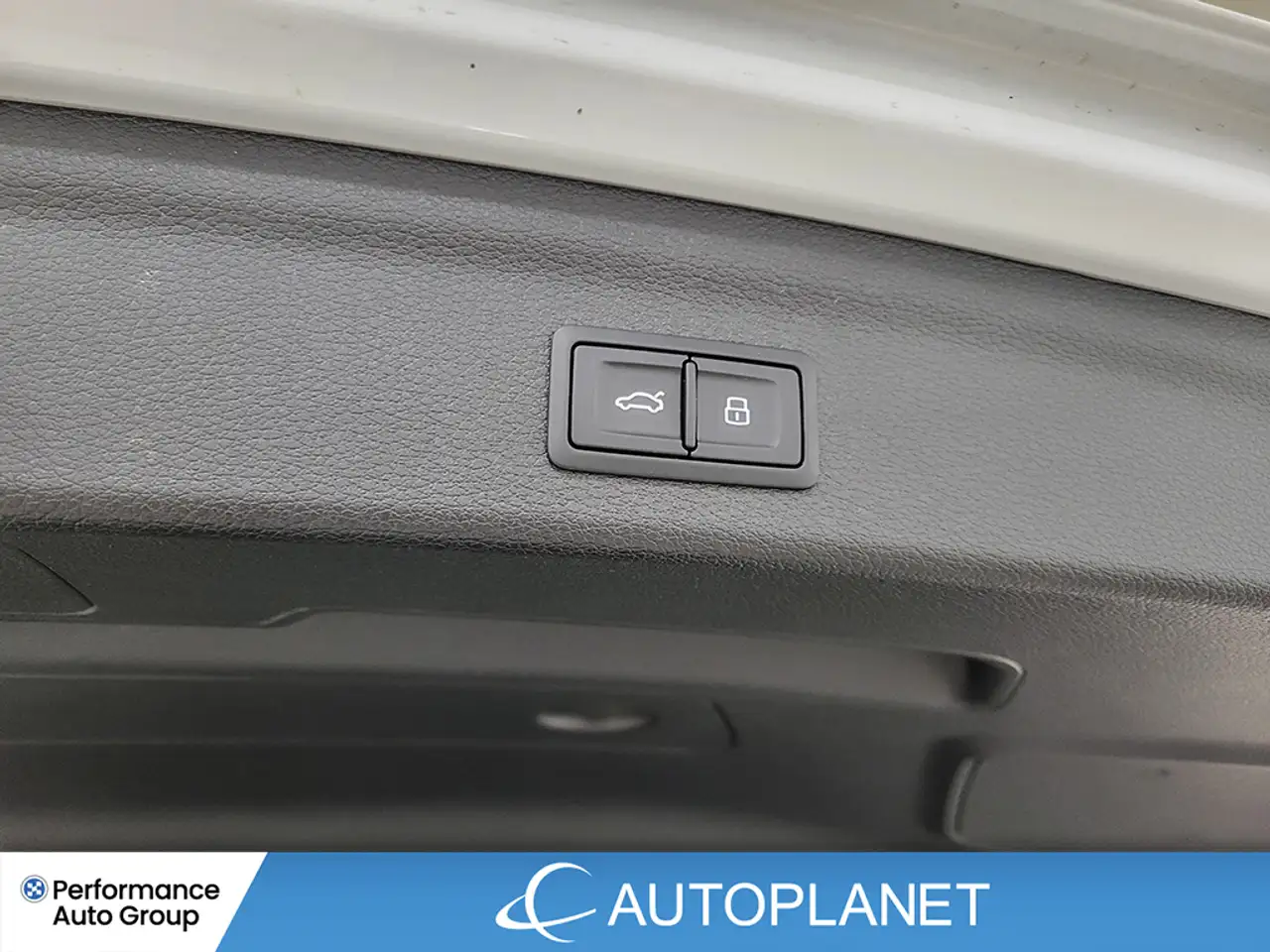 Audi Q3 снимка Audi Q3