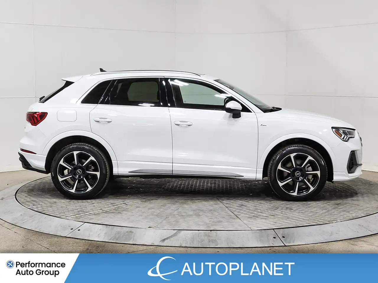 Audi Q3 снимка Audi Q3