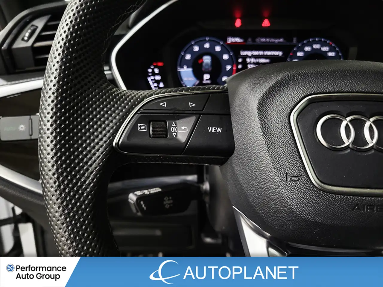 Audi Q3 снимка Audi Q3