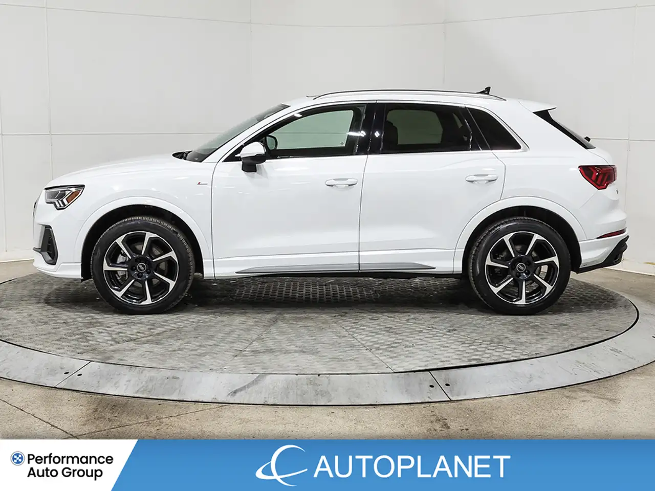 Audi Q3 снимка Audi Q3