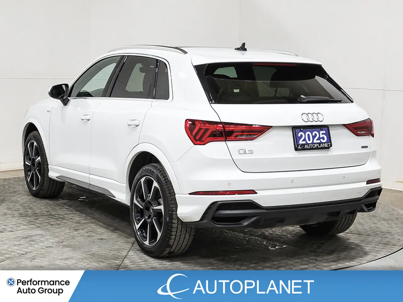 Audi Q3 снимка Audi Q3