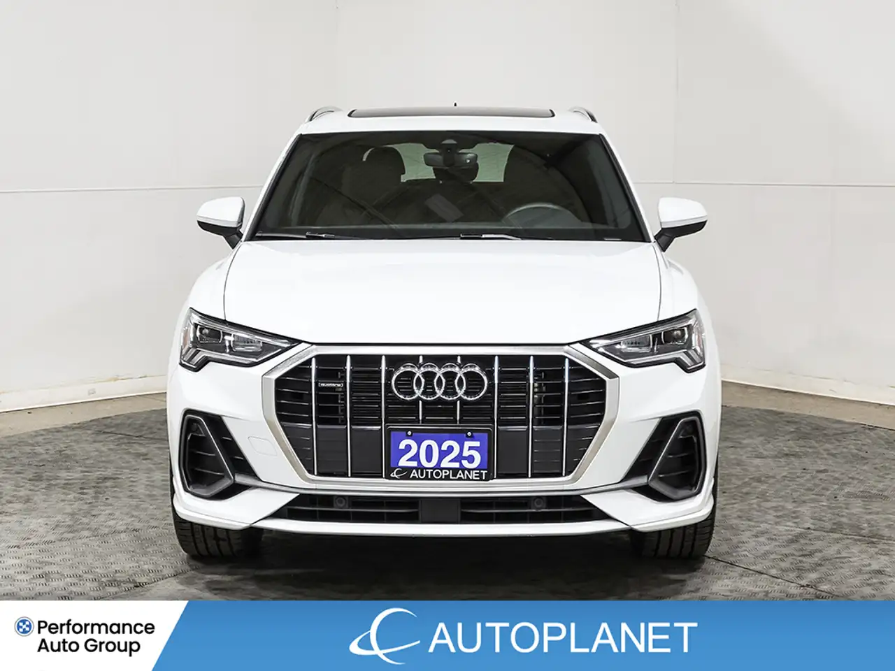 Audi Q3 снимка Audi Q3