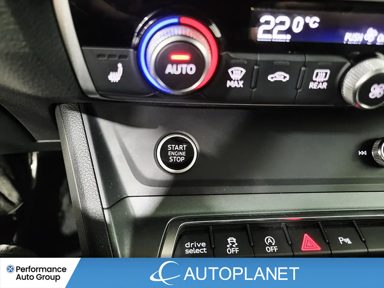 Audi Q3 снимка Audi Q3