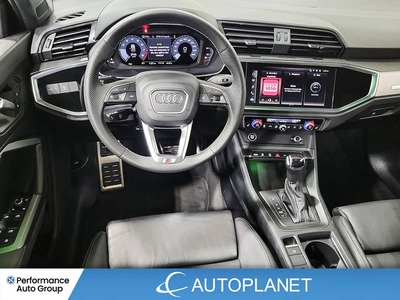 Audi Q3 снимка Audi Q3
