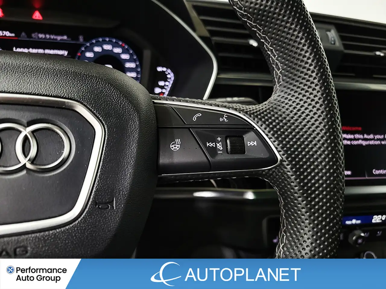 Audi Q3 снимка Audi Q3
