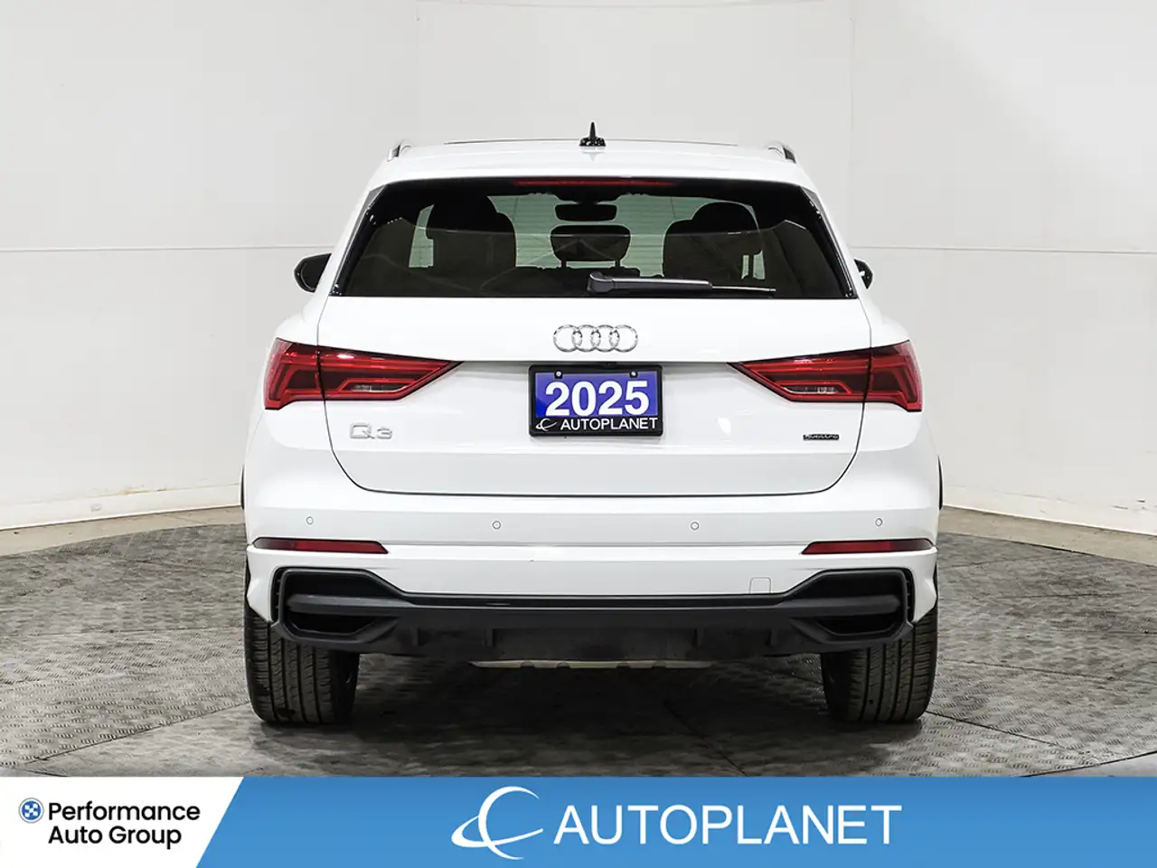 Audi Q3 снимка Audi Q3